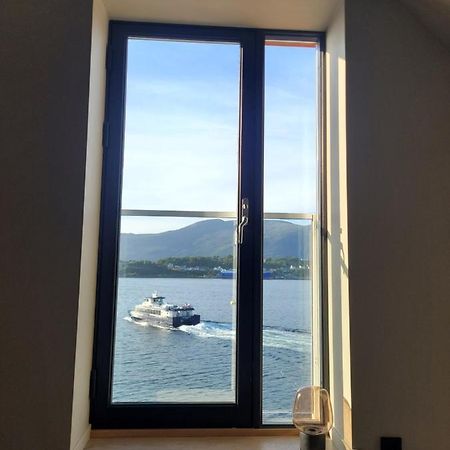Single Elegant Room I Sentrum- Sea View Ålesund Dış mekan fotoğraf